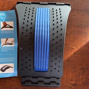 Black and Blue Back Stretcher